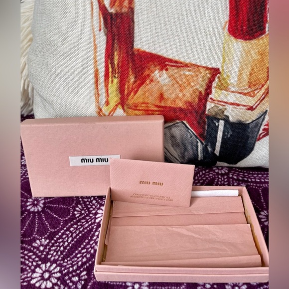 ⭐️COA⭐️MIU MIU PETALO PINK COIN/CARD ZIPPY KEY CASE~comes w/box 💯AUTHENTIC - Picture 6 of 9